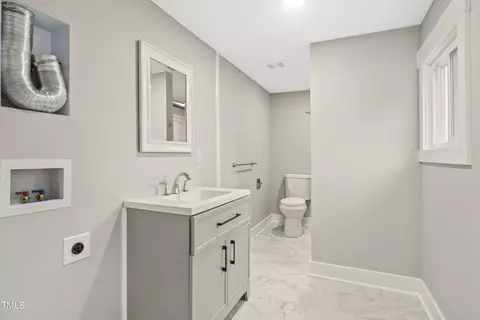 323 E Main St, Coats, NC 27521 photo 20