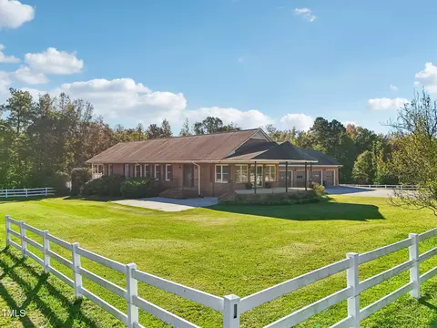 1517 Crickett Rd, Raleigh, NC 27610