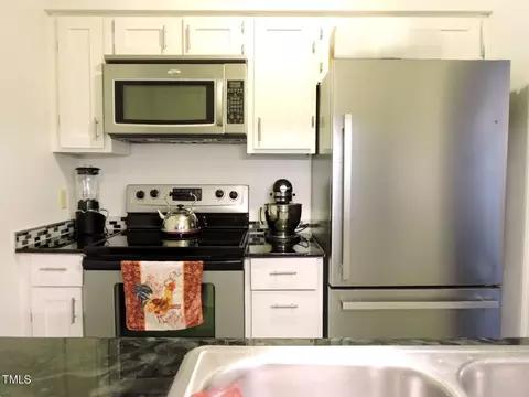 Kitchen - 3365 Tarleton E #E-01, Durham, NC 27713 photo 4 of 5