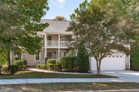 1500 Applethorn Dr, Apex, NC 27502
