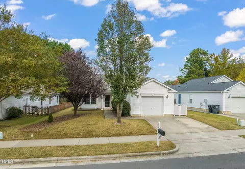 505 Homestead Park Dr, Apex, NC 27502