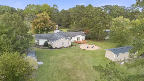 317 Edgewater Dr, Broadway, NC 27505 photo 9