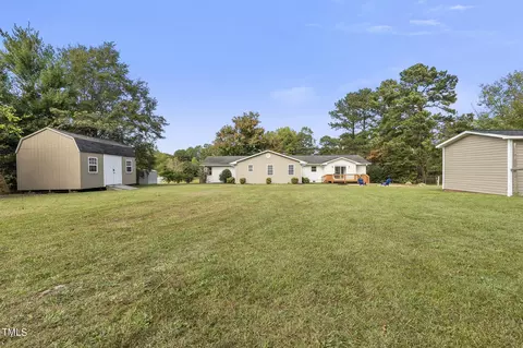 317 Edgewater Dr, Broadway, NC 27505 photo 20