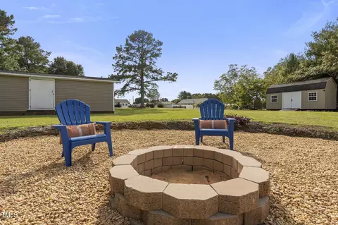 317 Edgewater Dr, Broadway, NC 27505 photo 17