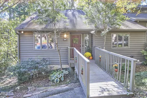 154 Montrose Dr, Durham, NC 27707