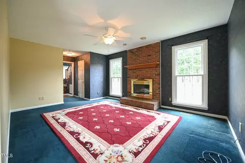 Living - 313 William Dr, Benson, NC 27504 photo 1 of 4