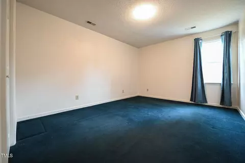 Bedroom - 313 William Dr, Benson, NC 27504 photo 5 of 10