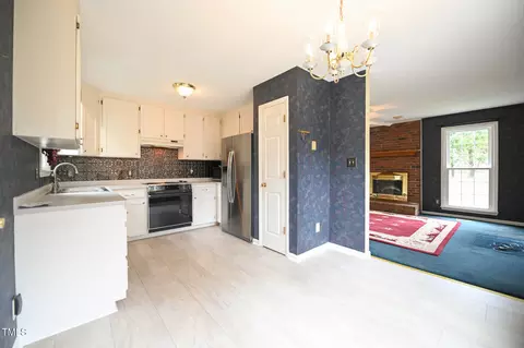 Kitchen - 313 William Dr, Benson, NC 27504 photo 1 of 5