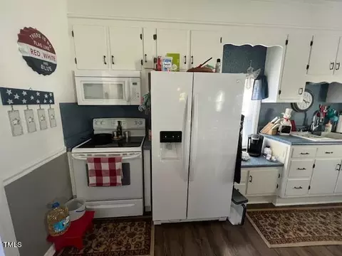 Kitchen - 283 Pump Station Rd, Erwin, NC 28339 photo 2 of 2