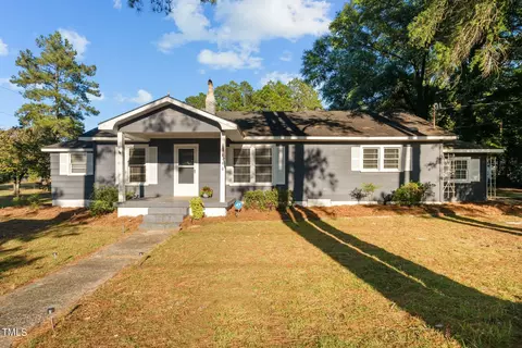 190 Scrub Oak Rd, Elizabethtown, NC 28337