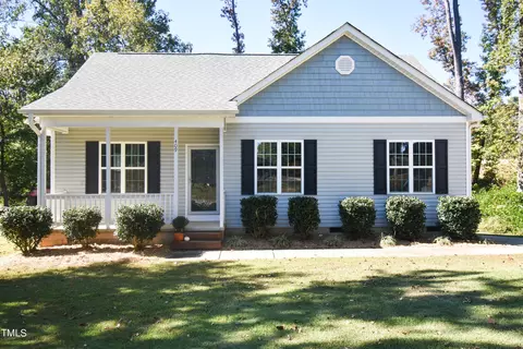 409 Camel St, Clayton, NC 27520