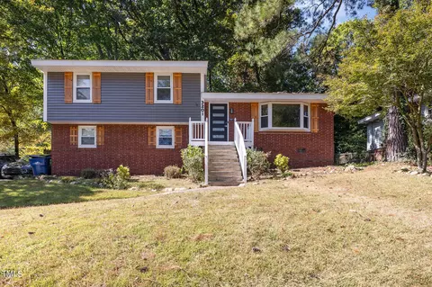 3201 Glenridge Dr, Raleigh, NC 27604