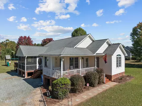5423 E Mill Pointe Ln, Efland, NC 27243