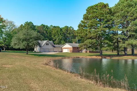 411 Tant Rd, Zebulon, NC 27597