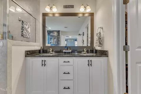 Bath - 8320 Cannon Grove Dr, Willow Spring, NC 27592 photo 2 of 6