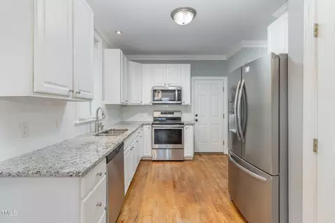106 Rustic Pine Ct, Apex, NC 27502 photo 10