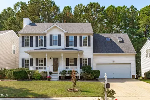 713 Creek Haven Dr, Holly Springs, NC 27540