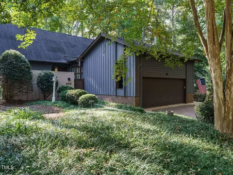 302 Kelso Ct, Cary, NC 27511