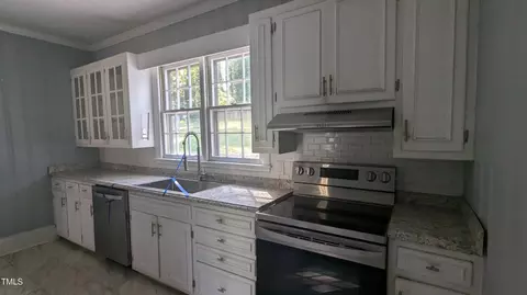 223 Willowood Dr, Henderson, NC 27536 photo 8