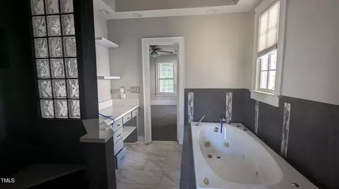 223 Willowood Dr, Henderson, NC 27536 photo 11