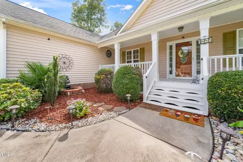 277 Hornbeam Ln, Willow Spring, NC 27592