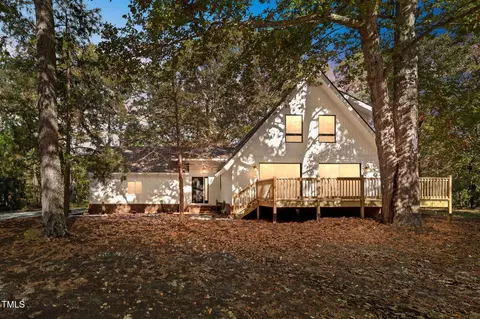 1811 Shoeheel Rd, Selma, NC 27576