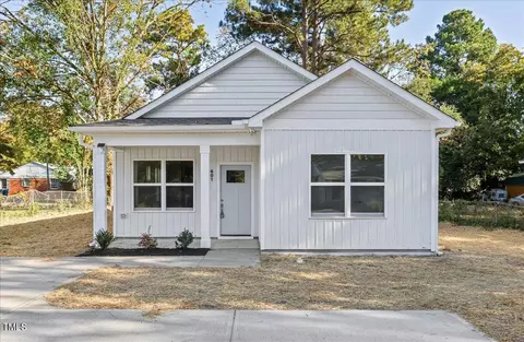 601 E Bay St, Dunn, NC 28334 photo 1