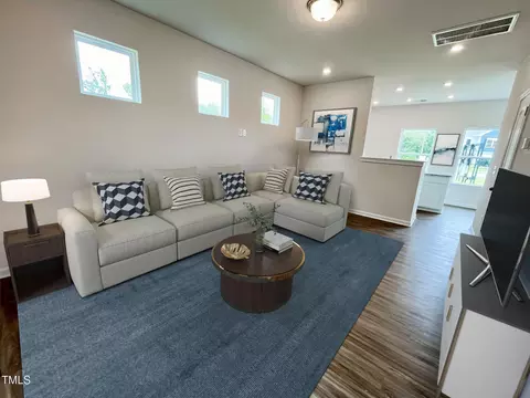 149 Courtside Dr, Dunn, NC 28334 photo 3