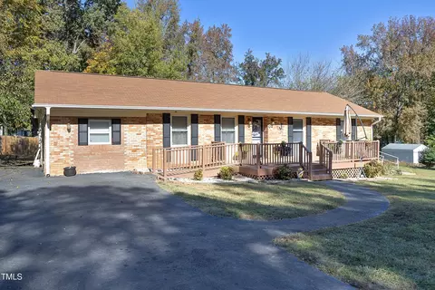 555 Homemont Ave, Hillsborough, NC 27278