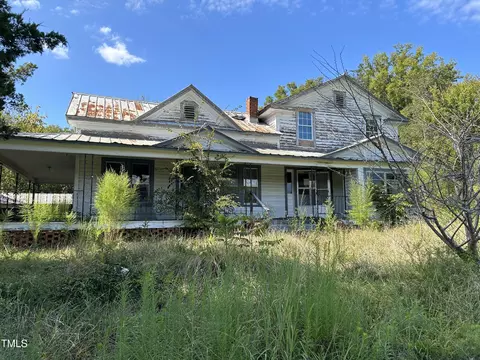 1084 Foust Rd, Siler City, NC 27344