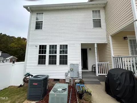 111 Wimbledon Ct, Clayton, NC 27520 photo 12