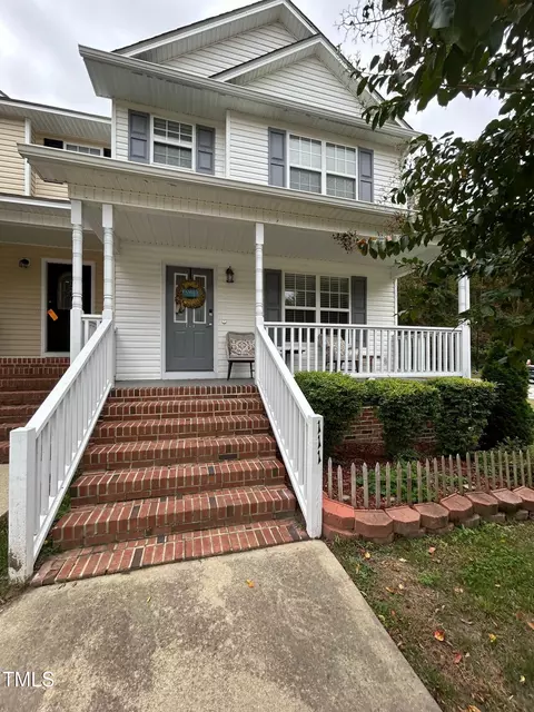 111 Wimbledon Ct, Clayton, NC 27520