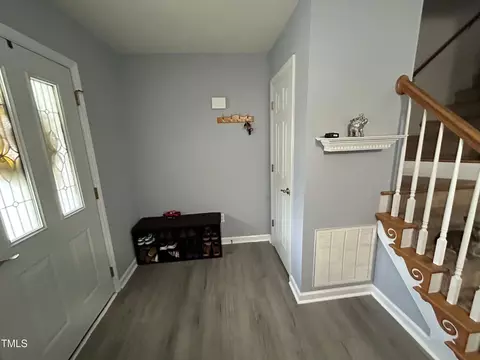 111 Wimbledon Ct, Clayton, NC 27520 photo 2