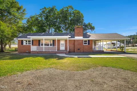 6259 E Blalock Rd, Lucama, NC 27851