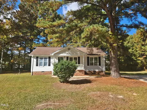 21 Aspen Dr, Smithfield, NC 27577