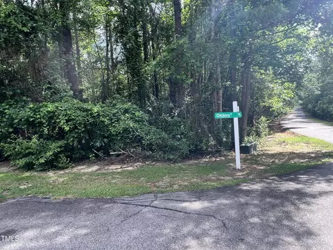 238 Chestnut Dr, Vass, NC 28394 photo 5