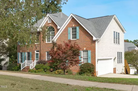 806 Haddon Hall Dr, Apex, NC 27502