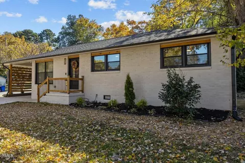 1136 Landon St, Durham, NC 27703