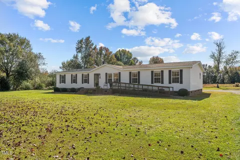 154 Stewart Mason Dr, Dunn, NC 28334