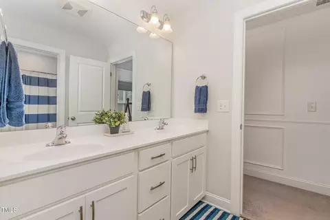 Bath - 231 Silverhawk Ln, Durham, NC 27703 photo 2 of 3