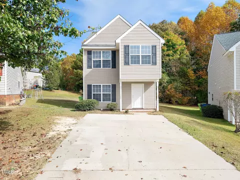 2504 Lilymount Dr, Raleigh, NC 27610