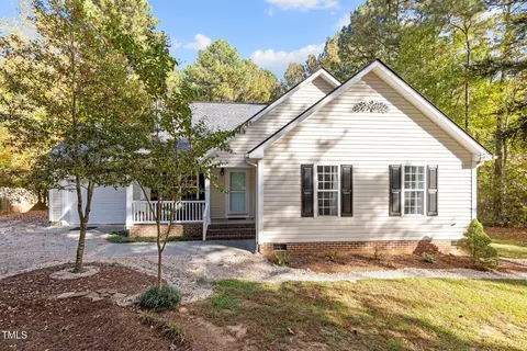 4064 Brooksdale Dr, Franklinton, NC 27525