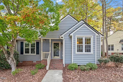 108 Halsmer Ct, Apex, NC 27502