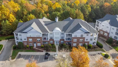 400 Eyam Hall Ln #420, Apex, NC 27502