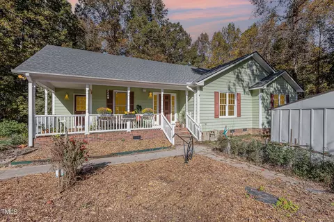 176 Ridge Way Ln, Clayton, NC 27520