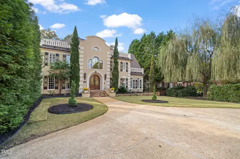 7221 Manor Oaks Dr, Raleigh, NC 27615
