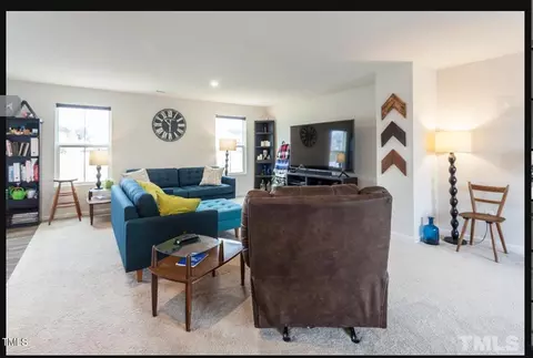10 Windchime Ct, Durham, NC 27704 photo 6