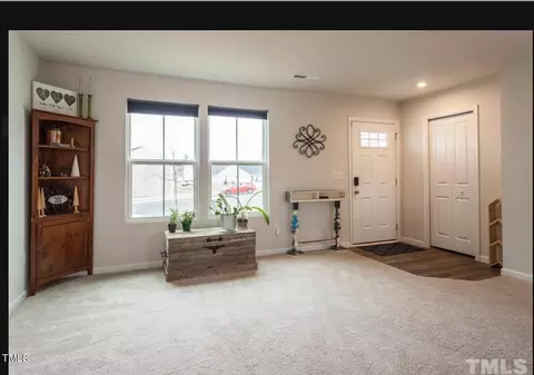 10 Windchime Ct, Durham, NC 27704 photo 4