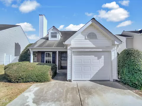 3051 Bracey Pl, Raleigh, NC 27610
