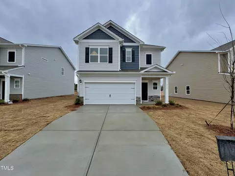 216 Bruce Dr, Dunn, NC 28334